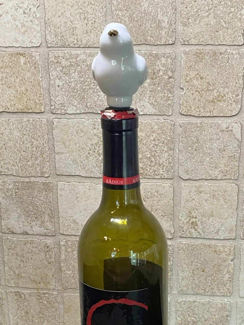 Adorable White Glazed Porcelain CHICK Wine Bottle Stopper by Threshold